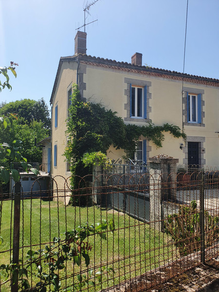 Maison à vendre à Champniers-et-Reilhac, Dordogne - 172 800 € - photo 1