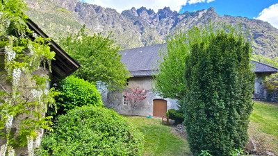 Ski property for sale in Les Deux Alpes 1350 - €494,000 - photo 0