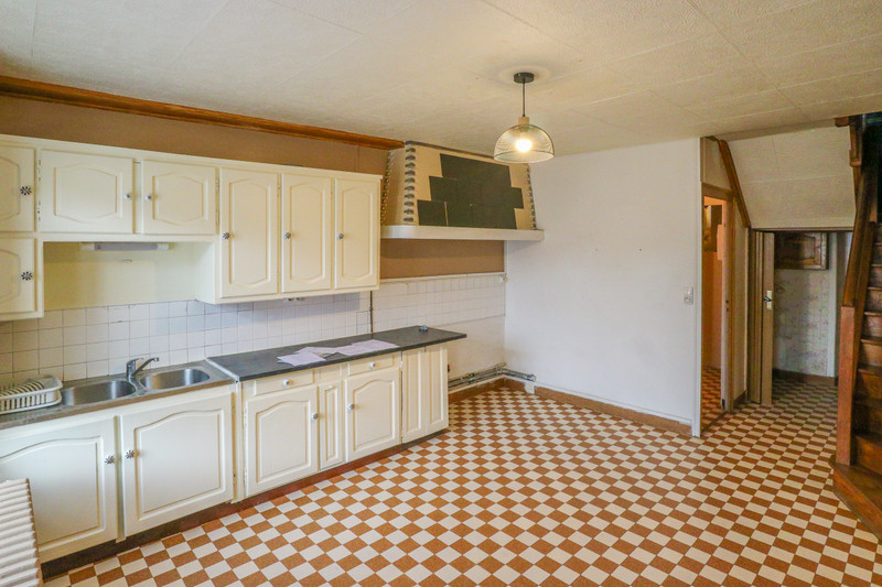 French property for sale in La Trimouille, Vienne - €61,600 - photo 2