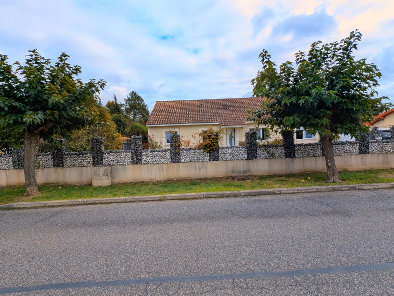 French property for sale in Gabarret, Landes - €242,000 - photo 9