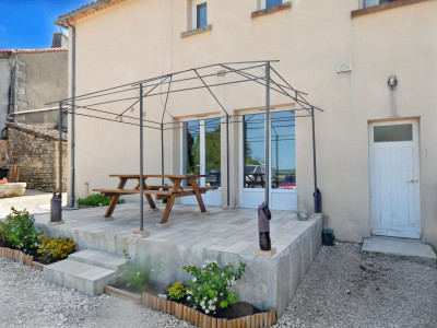 French property for sale in Villebois-Lavalette, Charente - €130,000 - photo 2