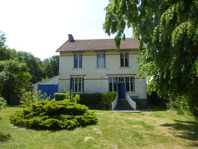 Maison à vendre à Saint-Sébastien, Creuse, Limousin, avec Leggett Immobilier