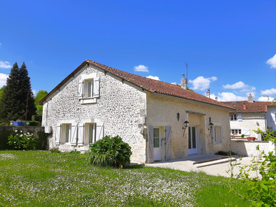 Maison à vendre à Bouteilles-Saint-Sébastien, Dordogne, Aquitaine, avec Leggett Immobilier