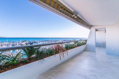 French property for sale in Villeneuve-Loubet, Alpes-Maritimes - €1,040,000 - photo 1