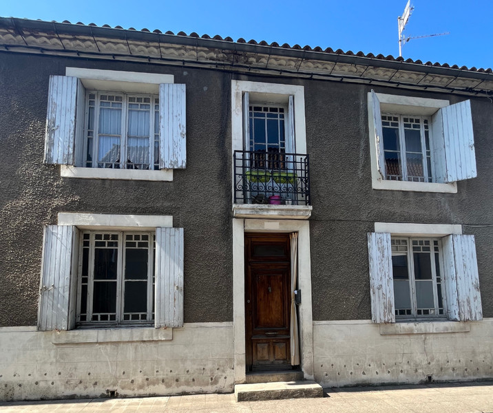 Maison à vendre à Sainte-Foy-la-Grande, Gironde - 99 735 € - photo 1