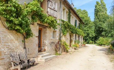Maison à vendre à Tillou, Deux-Sèvres, Poitou-Charentes, avec Leggett Immobilier