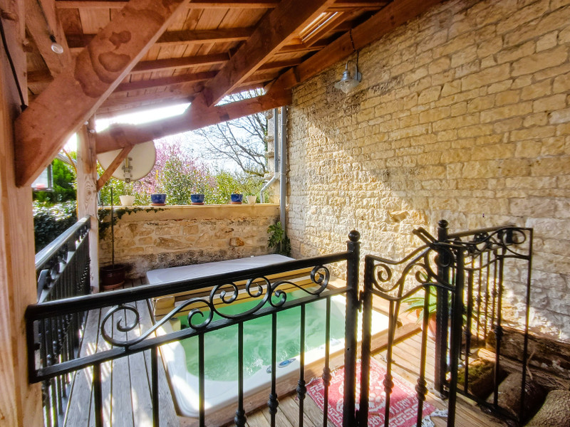 French property for sale in Fontenille, Charente - €160,920 - photo 3