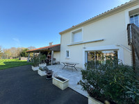 Propriété à vendre à Sainte-Flaive-des-Loups, Vendée - 735 000 € - photo n°10