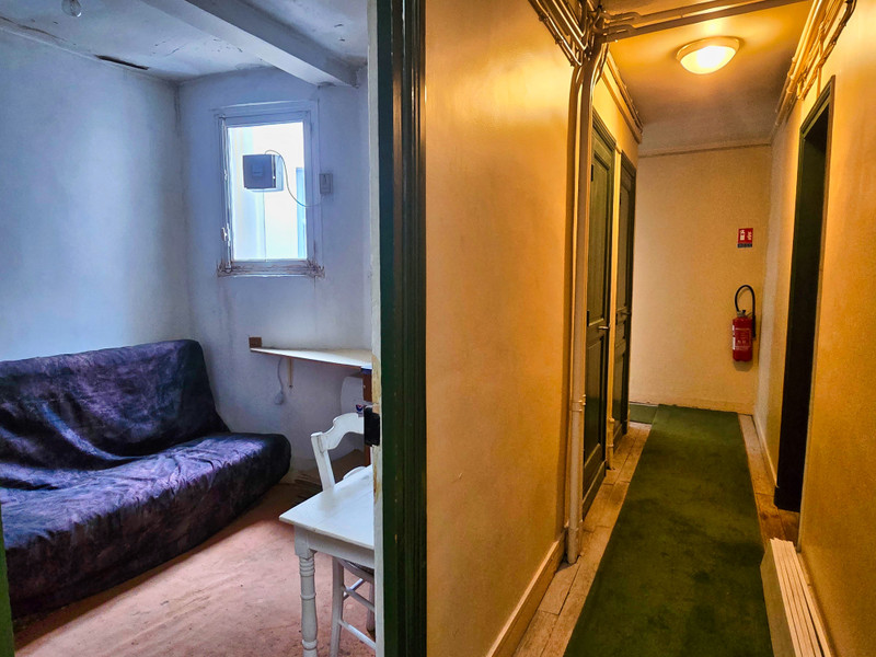 French property for sale in Paris 16e Arrondissement, Paris - €87,200 - photo 7