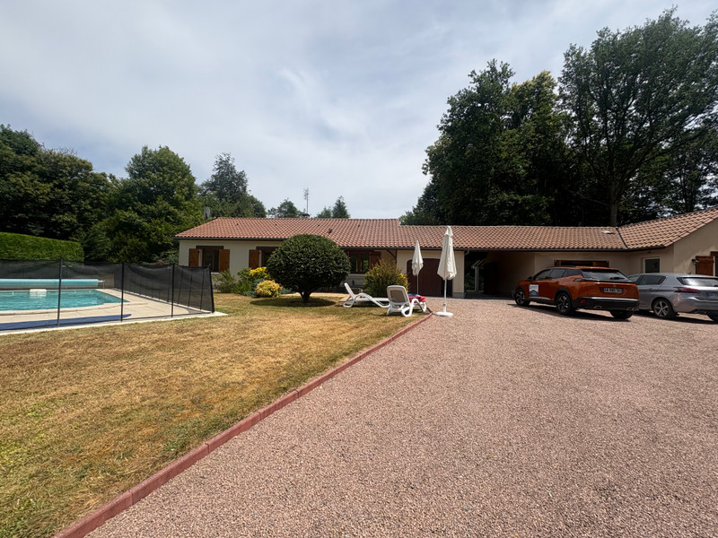 Maison à vendre à Saint-Jory-de-Chalais, Dordogne - 249.000 € - photo 1