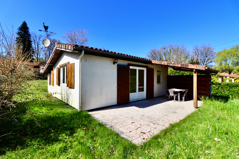 French property for sale in Écuras, Charente - €88,000 - photo 12