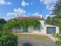 Maison à vendre à Bioussac, Charente - 194.000 € - photo 1