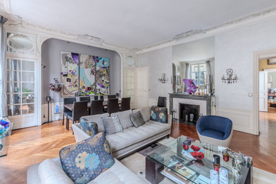 apartment for sale in Paris