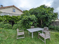 Maison à vendre à Soyaux, Charente - 187.000 € - photo 1