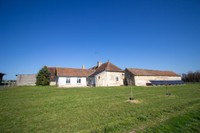 Propriété à vendre à Marigny-Marmande, Indre-et-Loire - 284 080 € - photo n°1