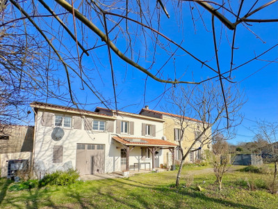 Maison à vendre à Saint Privat en Périgord, Dordogne, Aquitaine, avec Leggett Immobilier