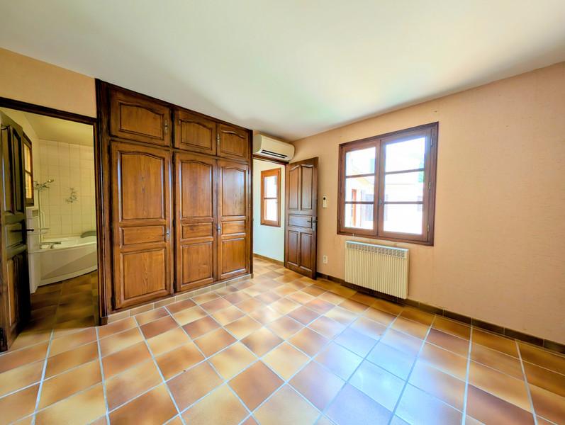 French property for sale in Nyons, Drôme - €390,000 - photo 8