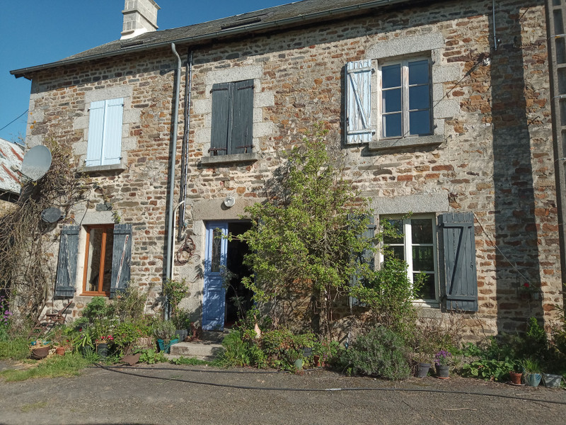 Maison à vendre à L'Orée-d'Écouves, Orne - 352.000 € - photo 1