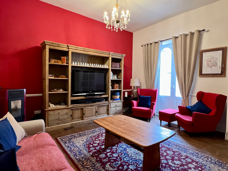 French property for sale in Lauzun, Lot-et-Garonne - €299,000 - photo 1