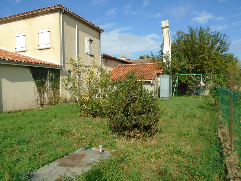 French property for sale in Joussé, Vienne - &#8364;99,000 - photo 3