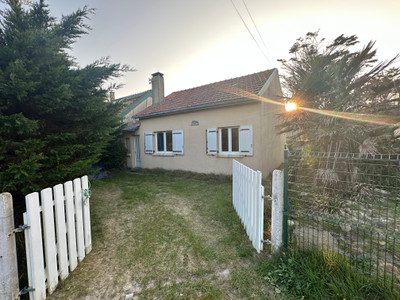 French property for sale in Créances, Manche - €222,000 - photo 2