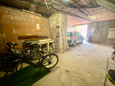 French property for sale in Azille, Aude - €225,000 - photo 10