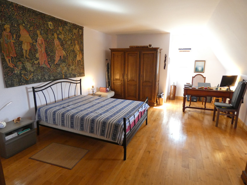 French property for sale in Saint-Martin-Valmeroux, Cantal - €379,900 - photo 6