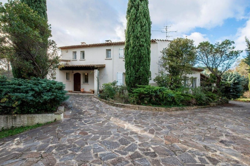 French property for sale in Montferrier-sur-Lez, Hérault - €1,236,000 - photo 2