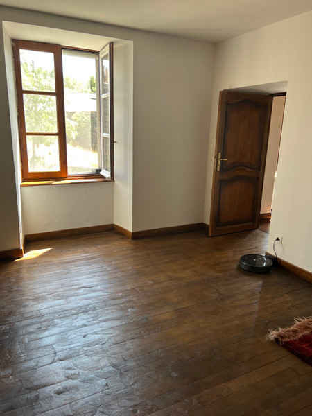 French property for sale in Saint-Flour, Cantal - €371,000 - photo 2
