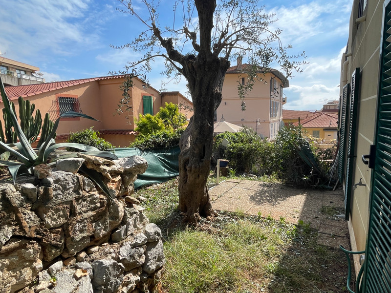 French property for sale in Villefranche-sur-Mer, Alpes-Maritimes - &#8364;320,000 - photo 9