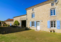 Propriété à vendre à Lonnes, Charente - 187 920 € - photo n°2