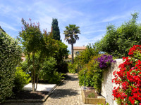 French property, houses and homes for sale in Poilhes Hérault Languedoc_Roussillon