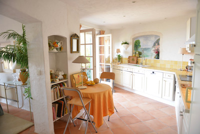 French property for sale in Le Lavandou, Var - €3,000,000 - photo 6