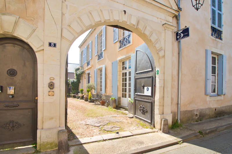 French property for sale in Le Lude, Sarthe - €561,800 - photo 7
