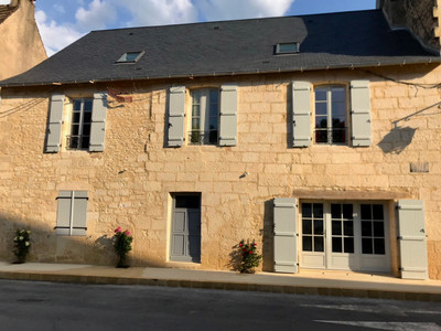 Commerce à vendre à Montignac, Dordogne, Aquitaine, avec Leggett Immobilier