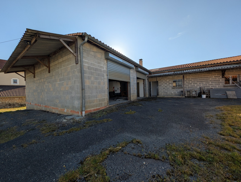 French property for sale in Montguyon, Charente-Maritime - €375,000 - photo 7
