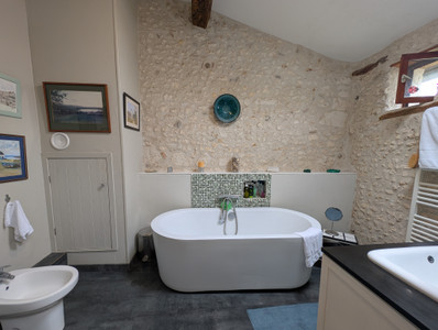 French property for sale in Bran, Charente-Maritime - €214,000 - photo 10