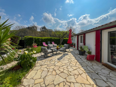French property for sale in Saint-Pée-sur-Nivelle, Pyrénées-Atlantiques - €289,500 - photo 1