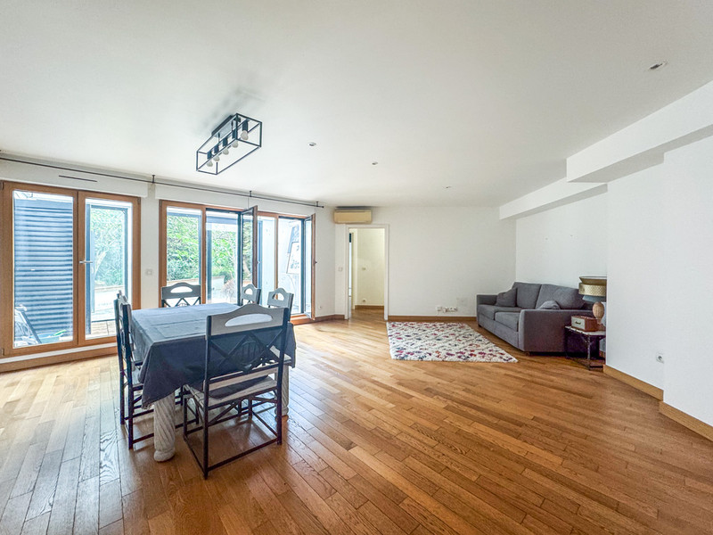 French property for sale in Paris 15e Arrondissement, Paris - €1,750,000