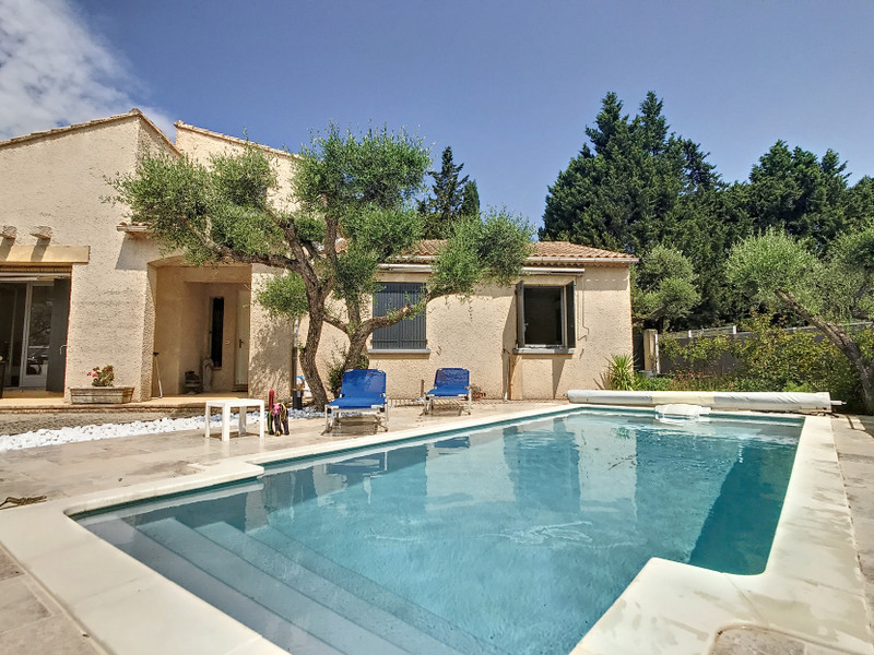 French property for sale in Les Angles, Gard - €525,000 - photo 2