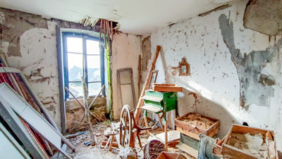 French property for sale in Pontaumur, Puy-de-Dôme - €24,000 - photo 6