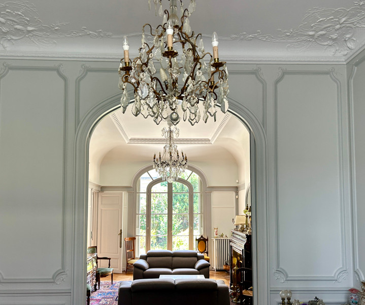 French property for sale in Bordeaux, Gironde - €2,065,000 - photo 2