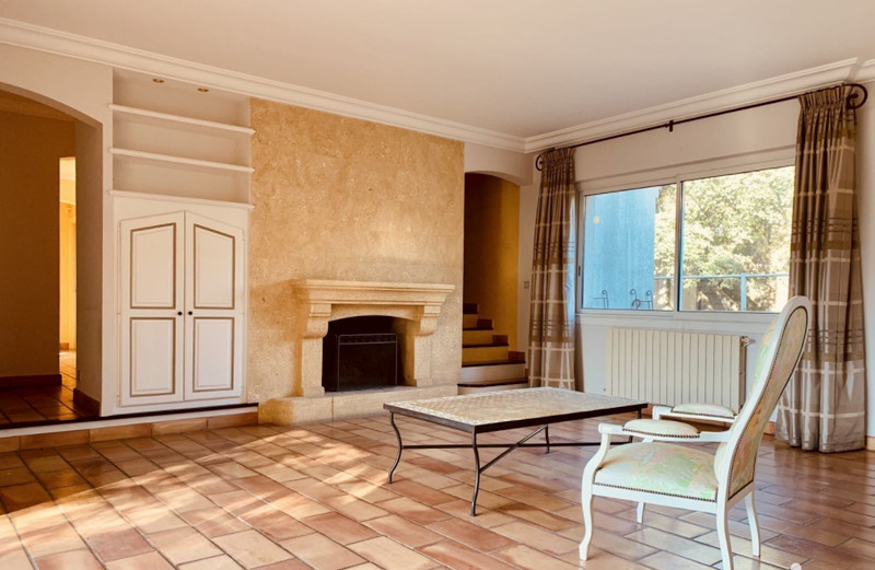 French property for sale in Castillon-du-Gard, Gard - &#8364;799,000 - photo 2