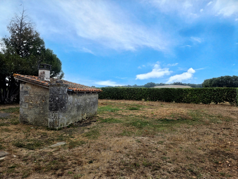 French property for sale in Dignac, Charente - €180,000 - photo 9