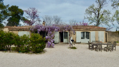 Beautiful maison de maître”  close to AIX EN PROVENCE