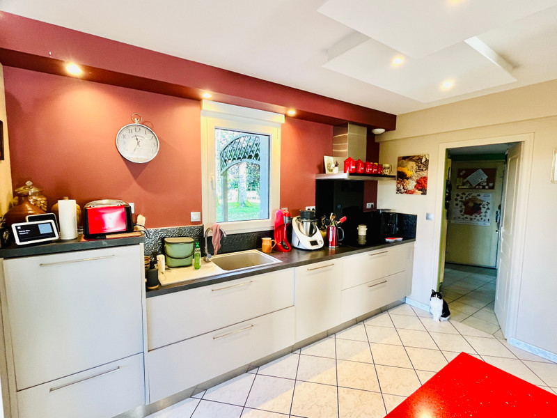 French property for sale in La Bazoge-Montpinçon, Mayenne - €328,000 - photo 4