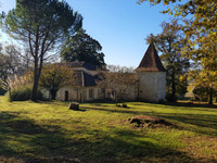 chateau for sale in Villebois-Lavalette Charente Poitou_Charentes