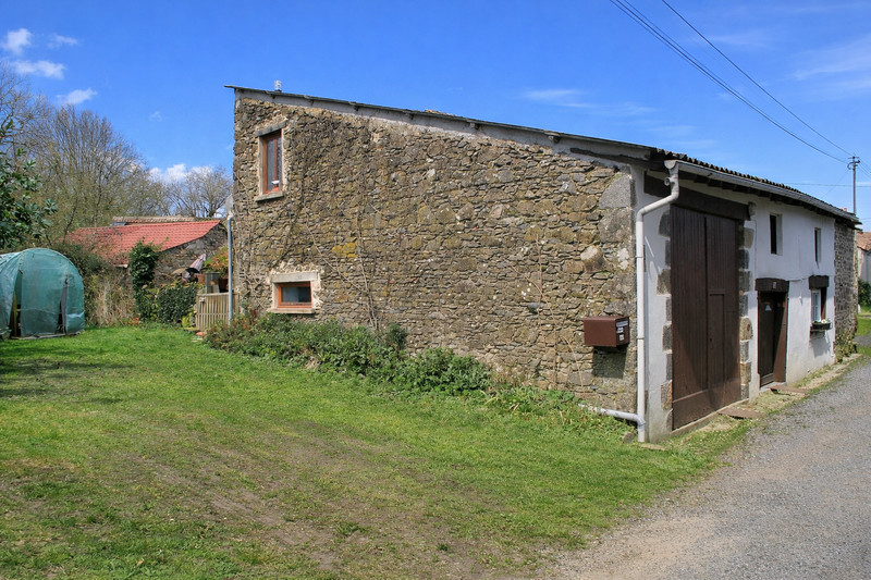 French property for sale in Val-d'Oire-et-Gartempe, Haute-Vienne - €88,000 - photo 1