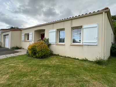 Maison à vendre à La Roche-sur-Yon, Vendée, Pays de la Loire, avec Leggett Immobilier