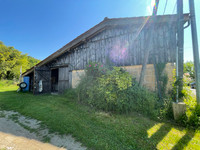 Maison à vendre à Clérac, Charente-Maritime - 158.000 € - photo 2